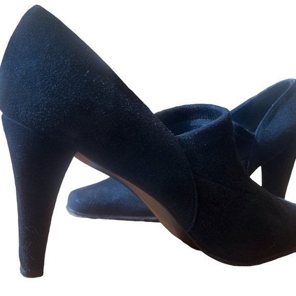 Stuart Weitzman Square Toe Black Suede Block Heel - Picture 3 of 7